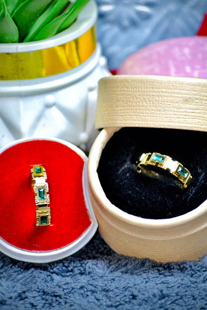 Emerald Frame Luxe Ring
