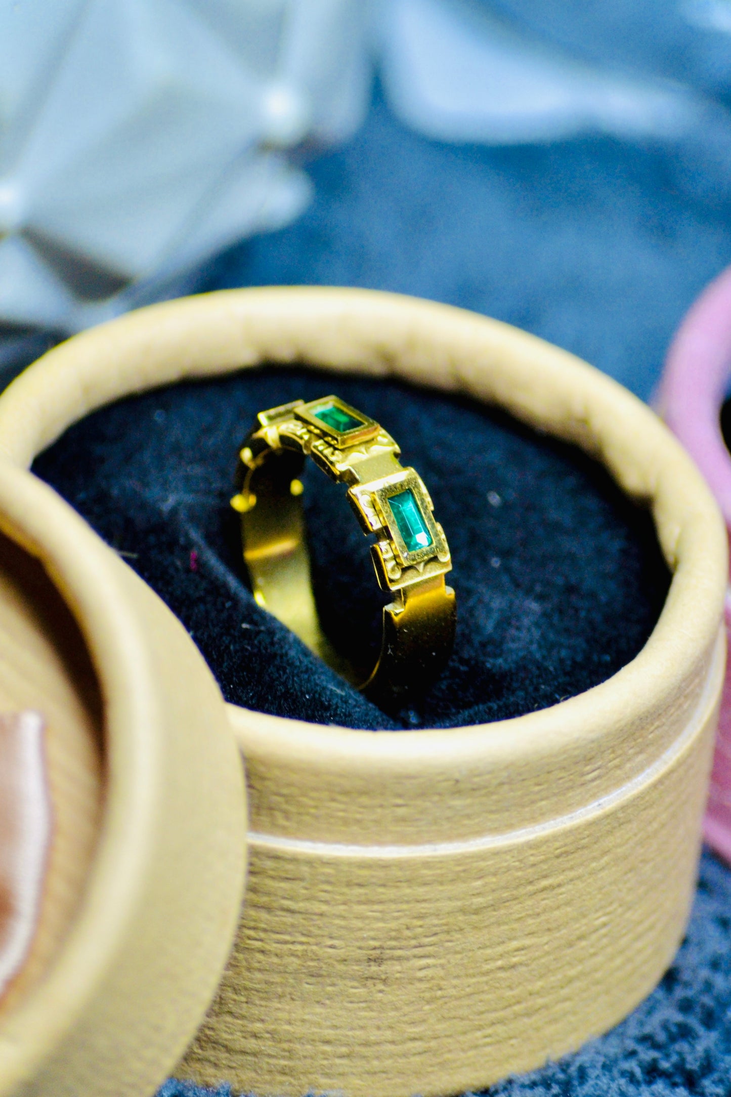 Emerald Frame Luxe Ring