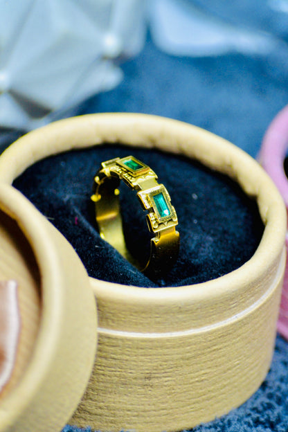 Emerald Frame Luxe Ring