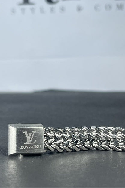 Bold modern Louis Vuitton chain bracelet(for Men's)
