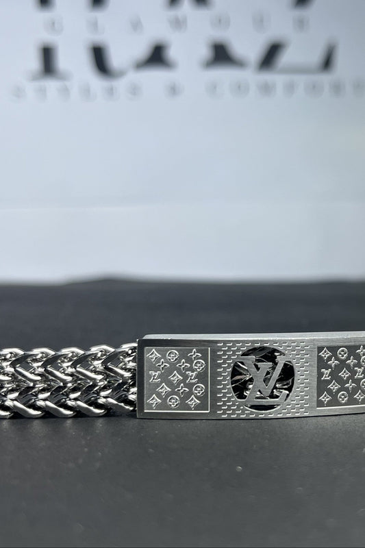 Bold modern Louis Vuitton chain bracelet(for Men's)