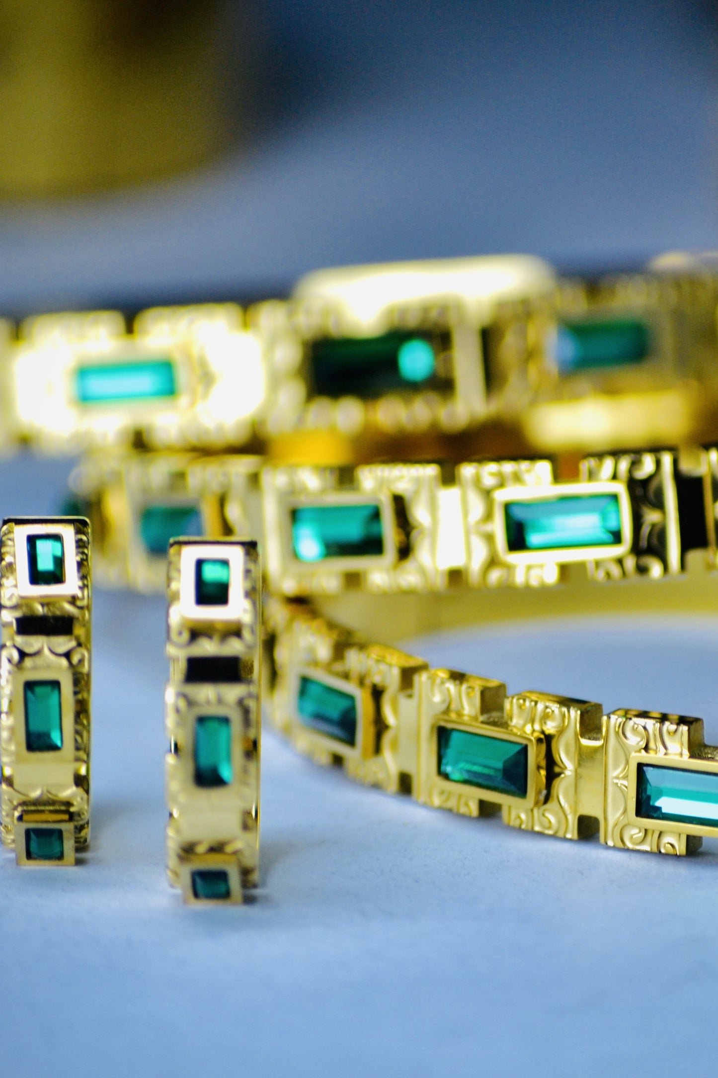 Emerald Luxe Gold Cuff & Ring Set